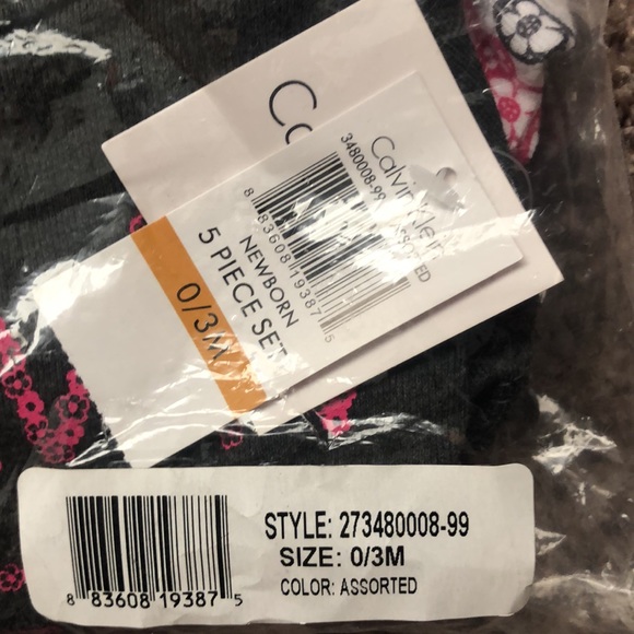 NWT Newborn Baby Onesies 5 pk - Picture 2 of 5